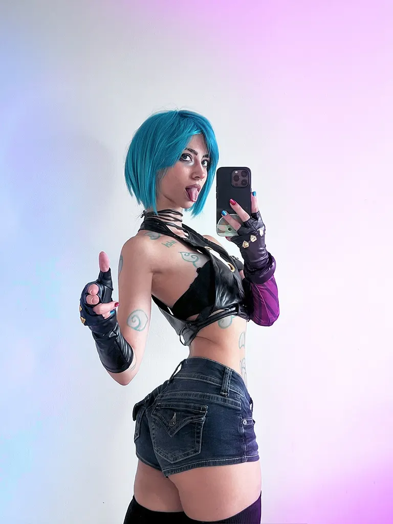 Cosplay · Edgy Cosplay Fit Check, example 2 of 3