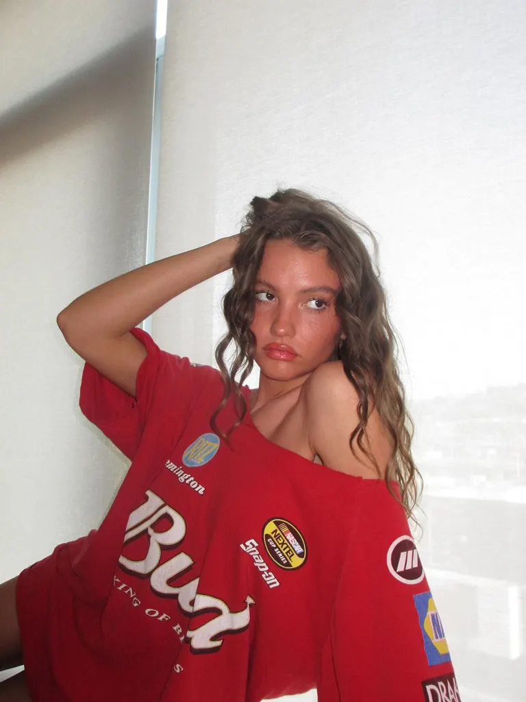 Lifestyle · Oversized Tee Window, example 6 of 6