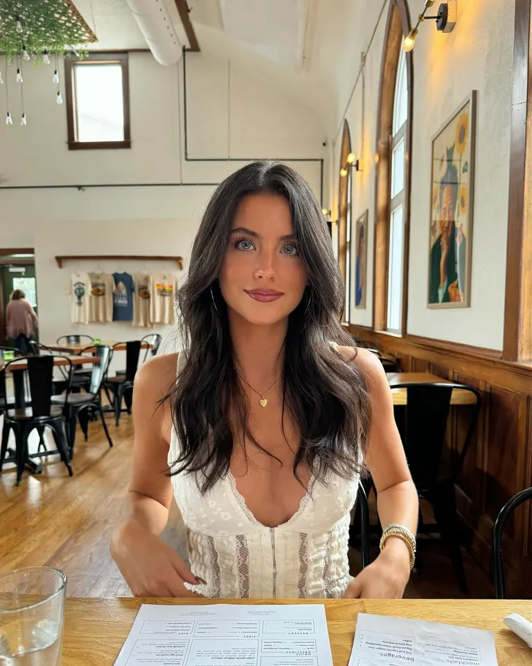 Lifestyle · Sunny Restaurant Lunch, example 2 of 3