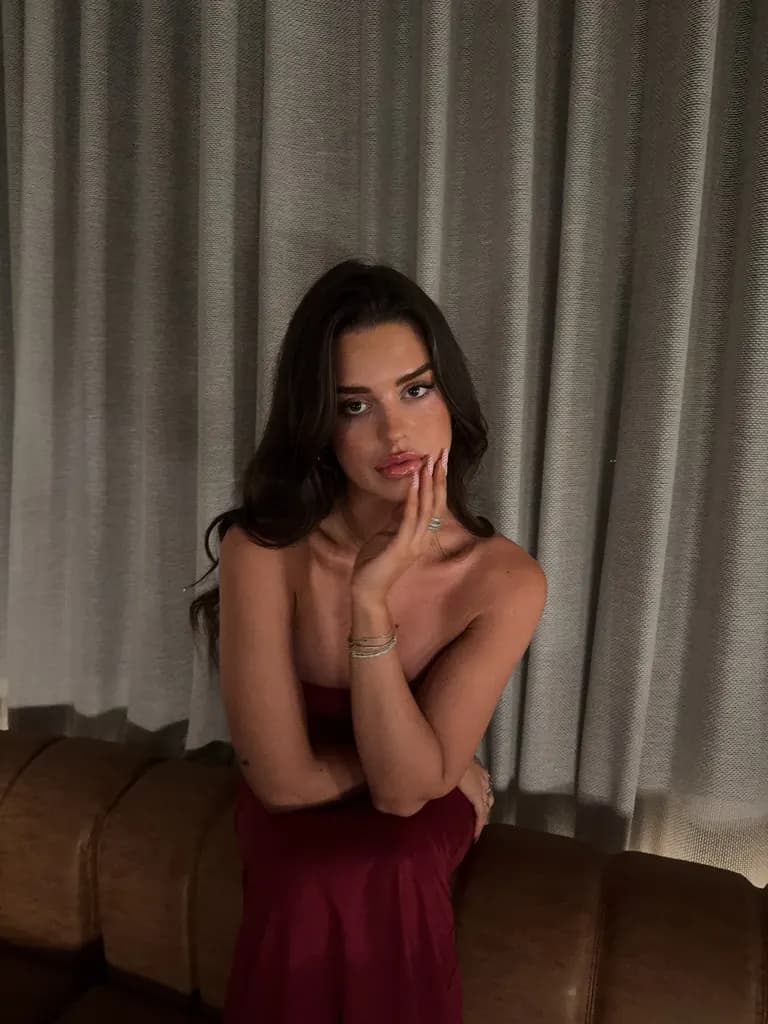 Luxury · Evening Lounge Glam, example 2 of 3
