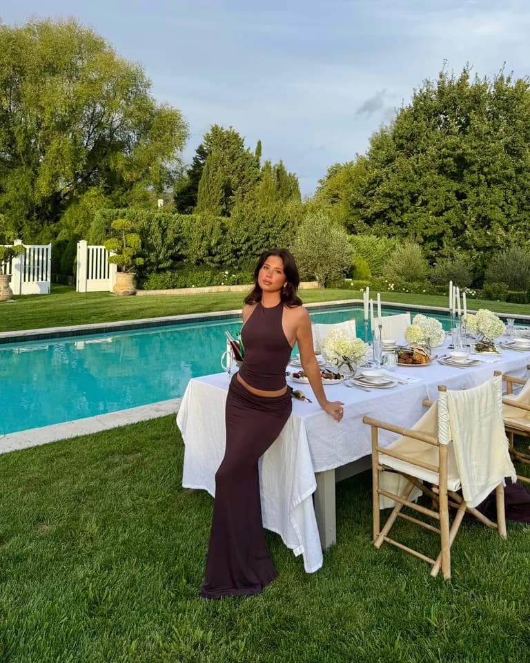 Luxury · Poolside Dinner Party, example 4 of 5