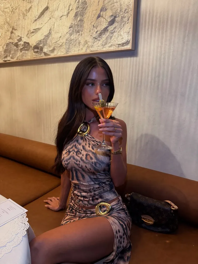 Luxury · Dinner Date Drinks, example 2 of 3
