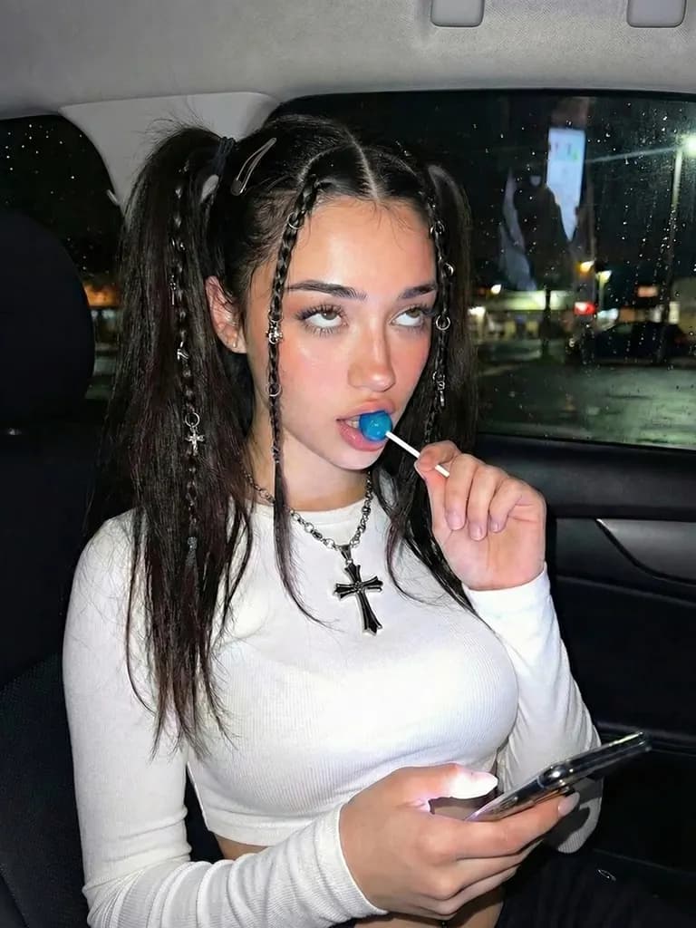 E-girl · Late Night Passenger, example 3 of 3