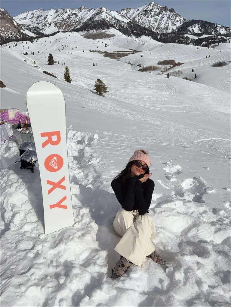 Seasonal · Winter Ski Day, example 5 of 5