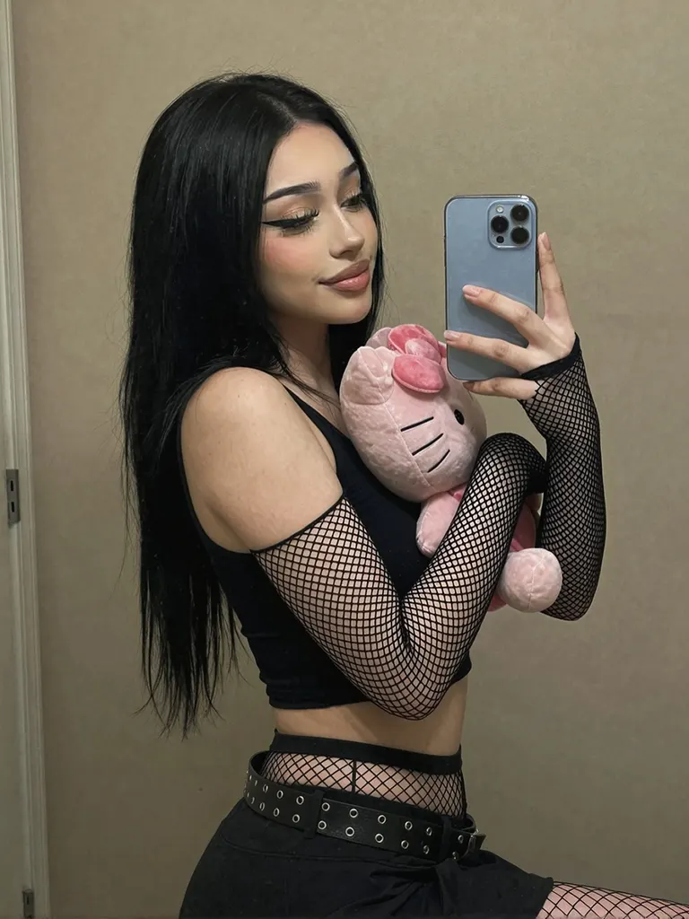 Selfies · Fishnet Mirror Selfie, example 2 of 3